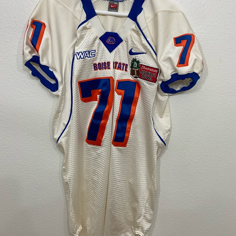 Game Worn Used Boise State Broncos Football Jersey #71 Sz XL Hawaii Bowl 2002